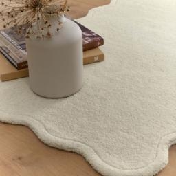 Scalloped-Elsie-Cream-Runner-Detail_01_2048x.jpg