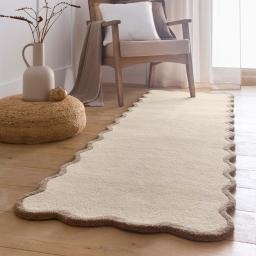 Scalloped-Elsie-Natural-Brown-Runner-Lifestyle_01.jpg
