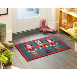 My-Nutcracker-Mat-Lifestyle_397c91de-87e6-471c-80a4-7faec0f51cd5_2048x - Kopya.jpg