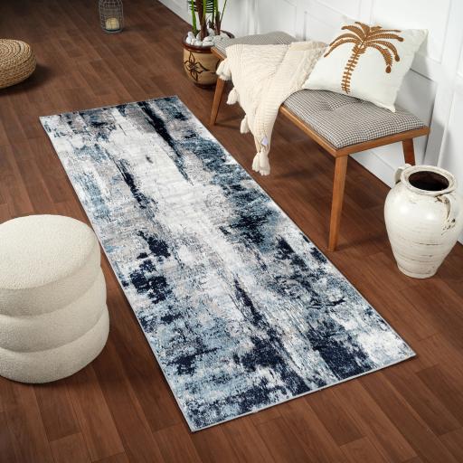 wnl2309-2773_runnerroomscene.jpg