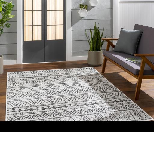 eag2347Outdoor-roomscene_201.jpg