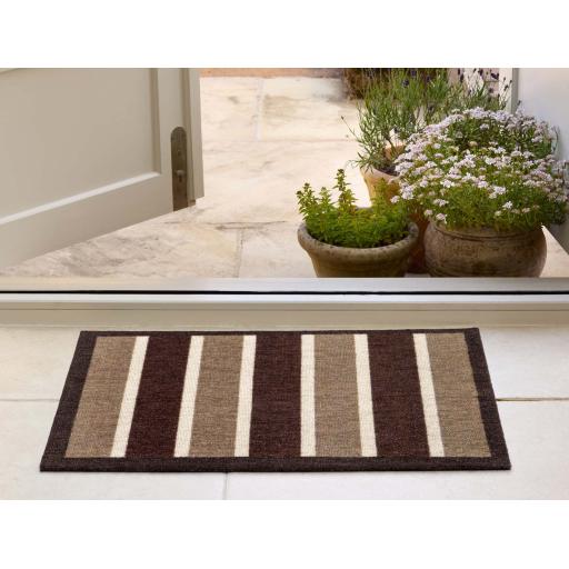 My-Chocolate-Stripe-Doormat-Lifestyle_01 - Kopya.jpg