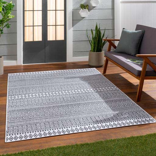 eag2345Outdoor-roomscene_201.jpg