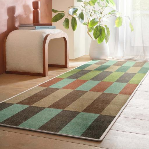 Modular-Stripe-Earth-Runner-Lifestyle_01_406d810e-a3f8-4efd-9e9b-13a5dbb6a43e_2048x.jpg