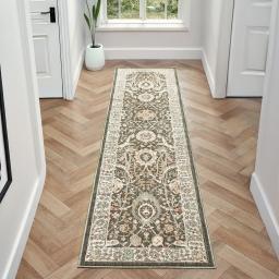 ALIA-VIANA-GREEN-ROOM RUNNER.jpg