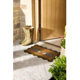 Spike Scalloped Edge Mat L_01.jpg