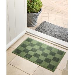 Checkerboard Green Mat 50x75 L_01.jpg