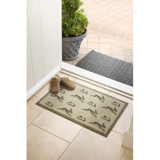 Rabbits & Hares Mat L_03.jpg