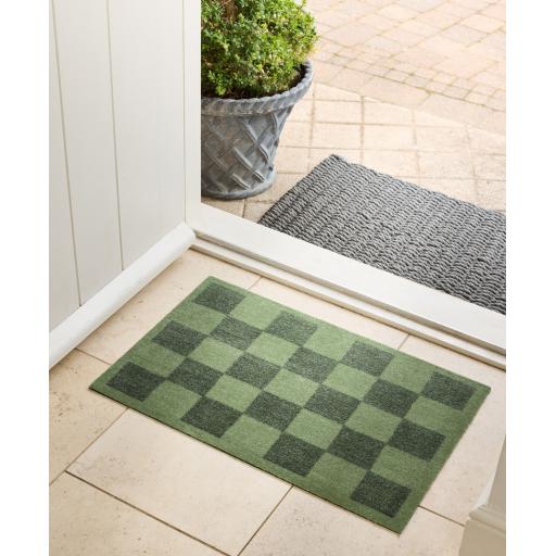 Checkerboard Green Mat 50x75 L_01.jpg